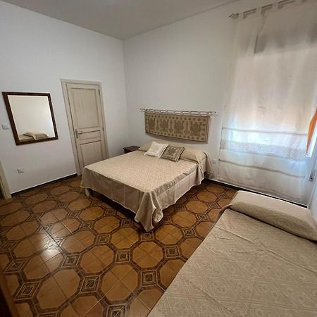 B&B Via Dei Mille Castelsardo Exteriör bild
