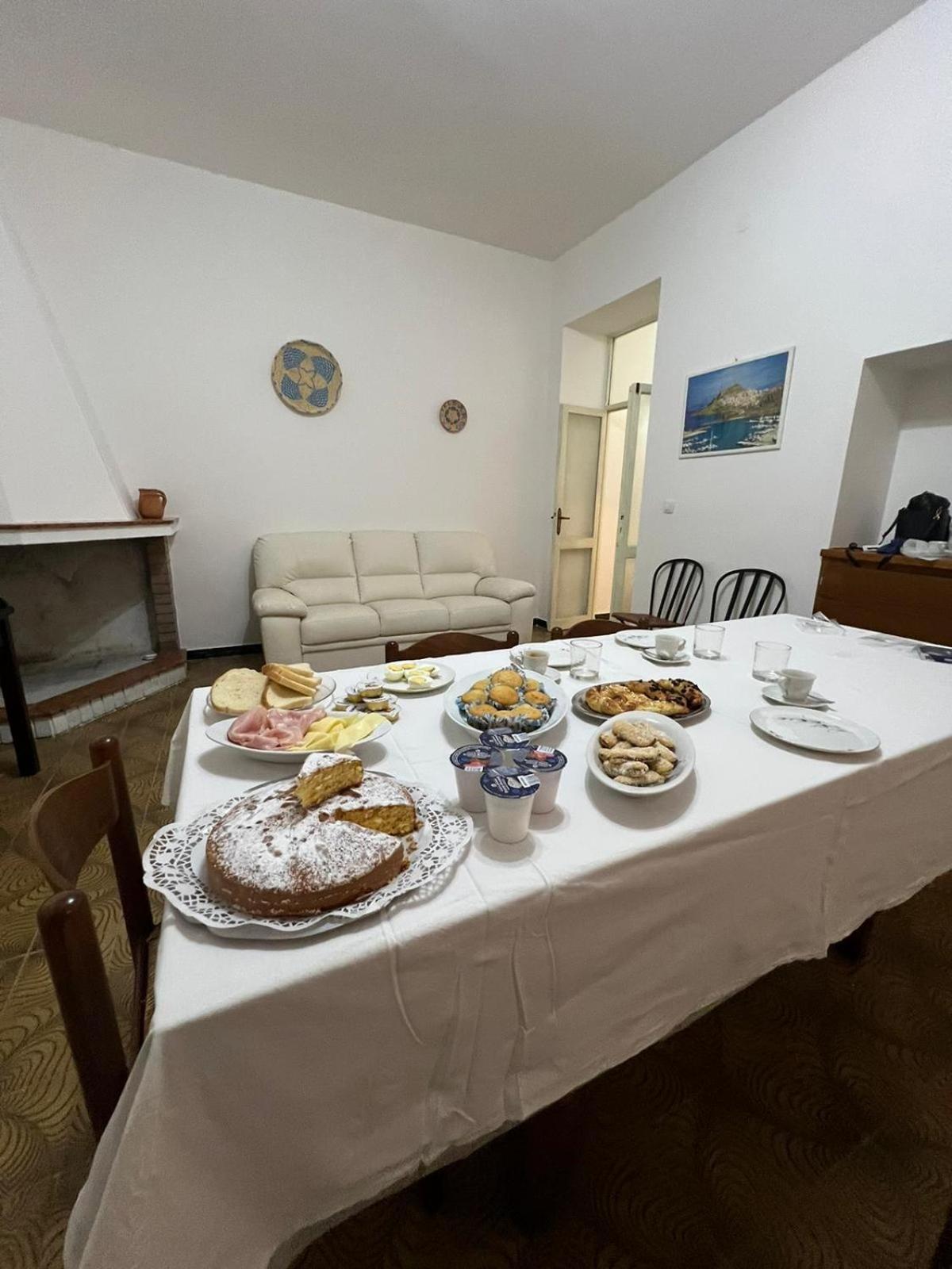 B&B Via Dei Mille Castelsardo Exteriör bild