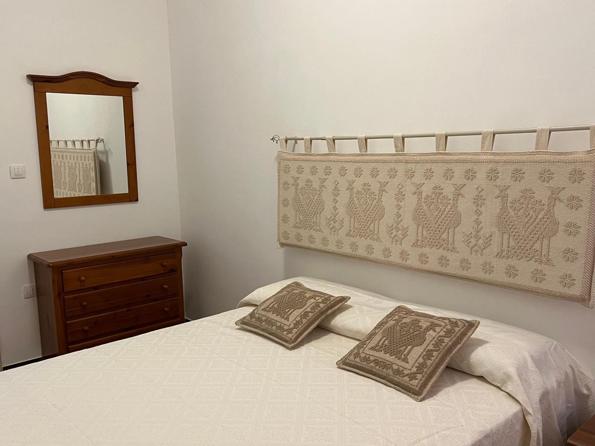 B&B Via Dei Mille Castelsardo Exteriör bild